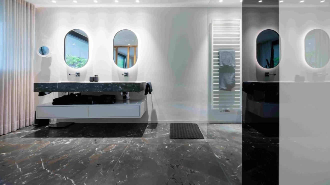 Showroom 02 Bad