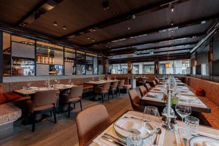 Architektur in Travertin: das Arlberg Club House